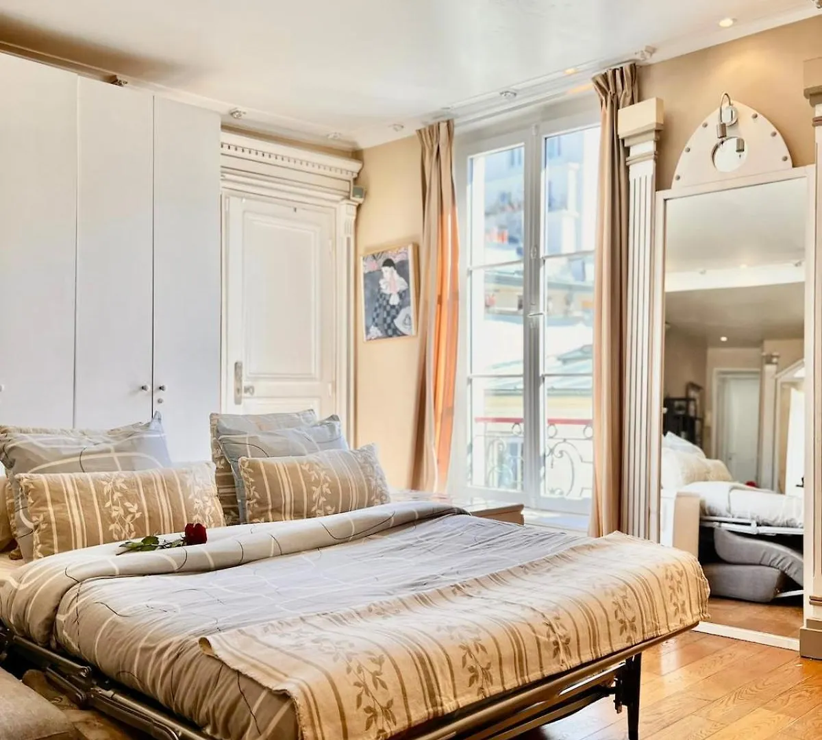 Apartment 3P Baroque With Rooftop View Paris