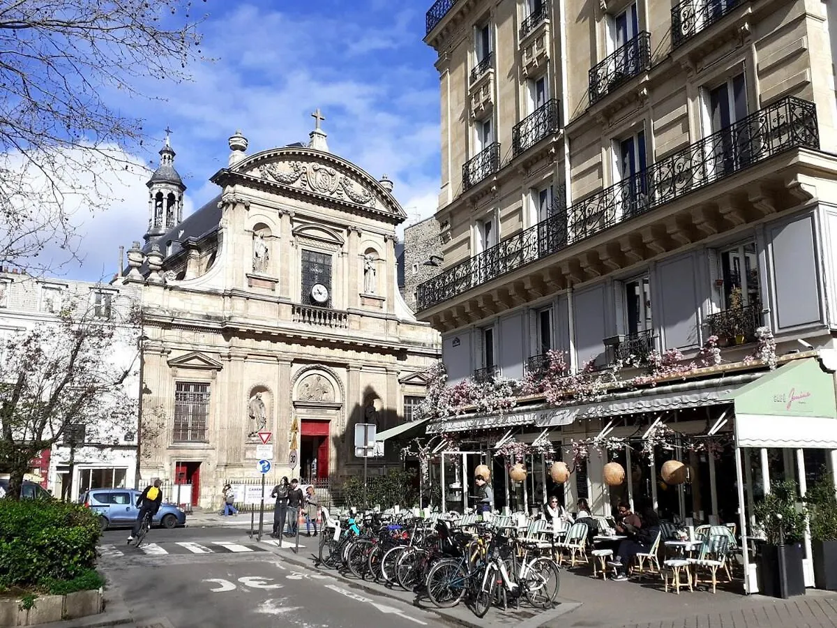 Apartment 3P Baroque With Rooftop View Paris