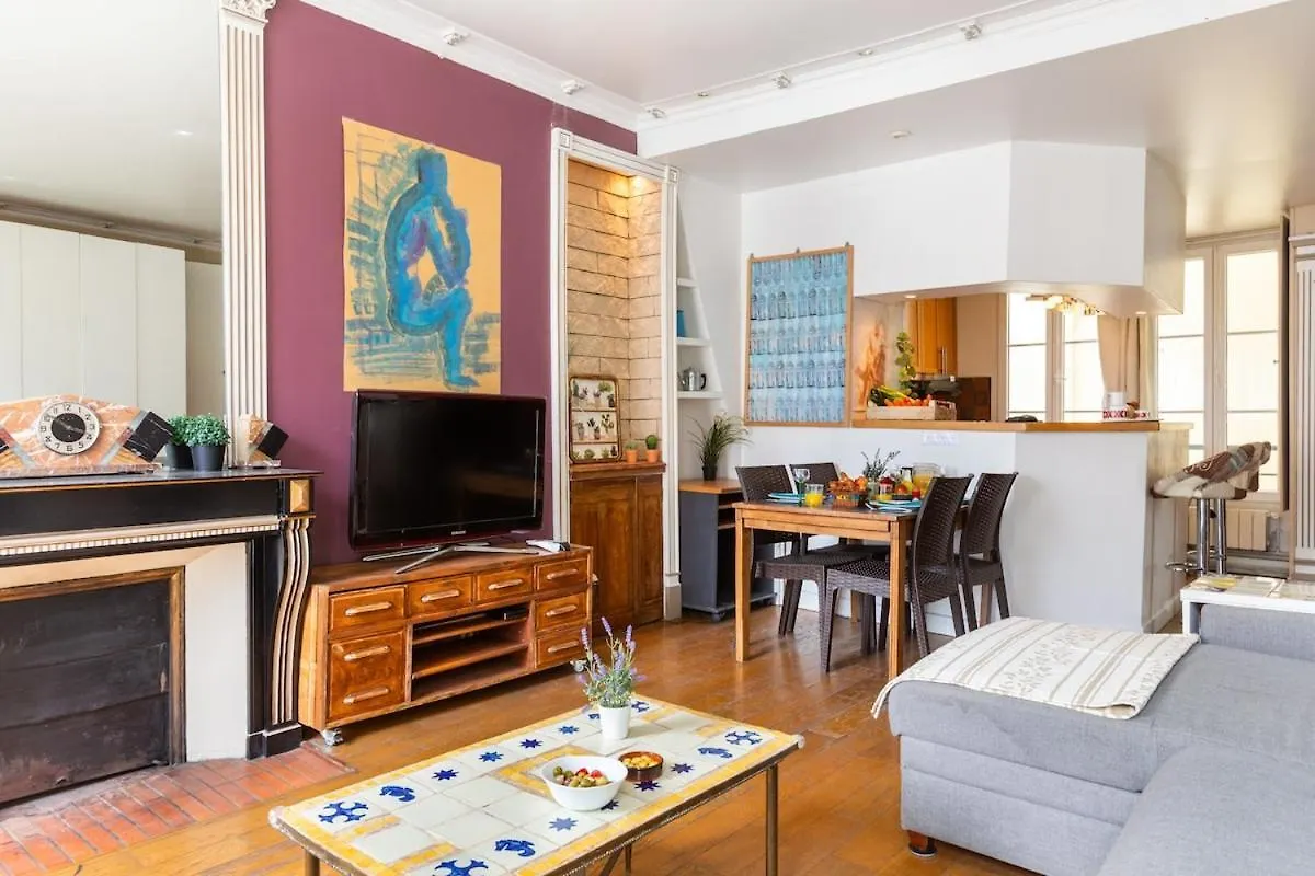Apartment 3P Baroque With Rooftop View Paris